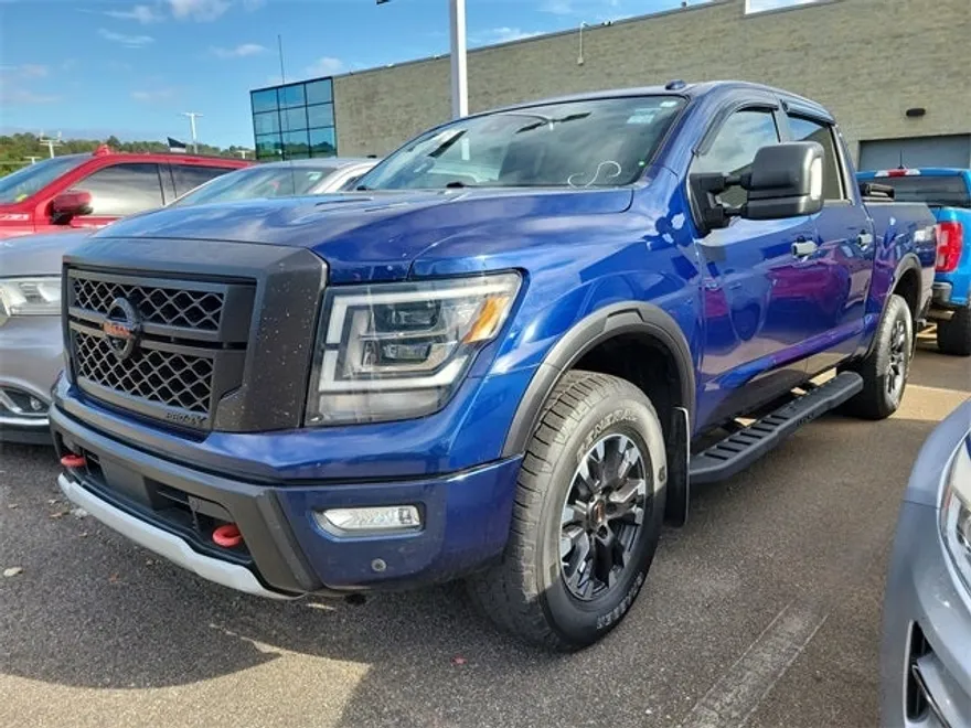 2021 Nissan Titan PRO-4X photo 1