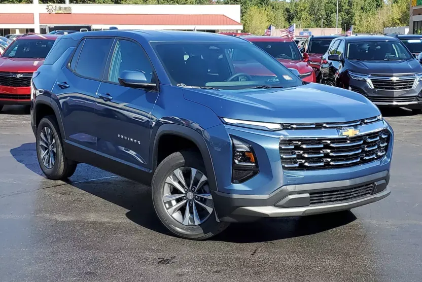 2026 Chevrolet Equinox LT photo 1