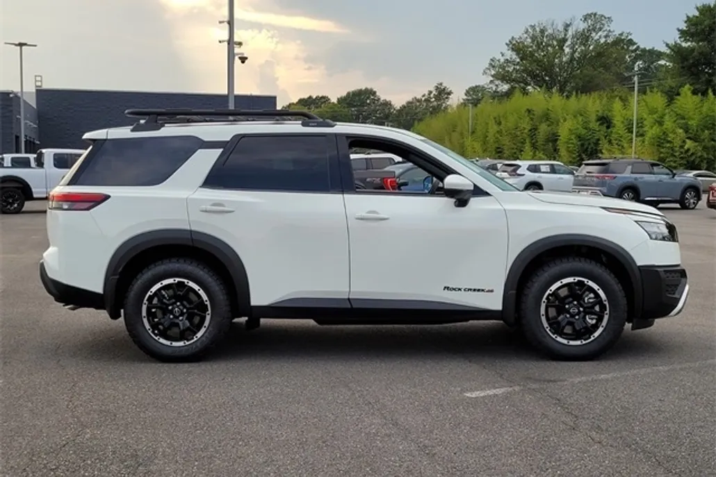 2025 Nissan Pathfinder Rock Creek photo 1