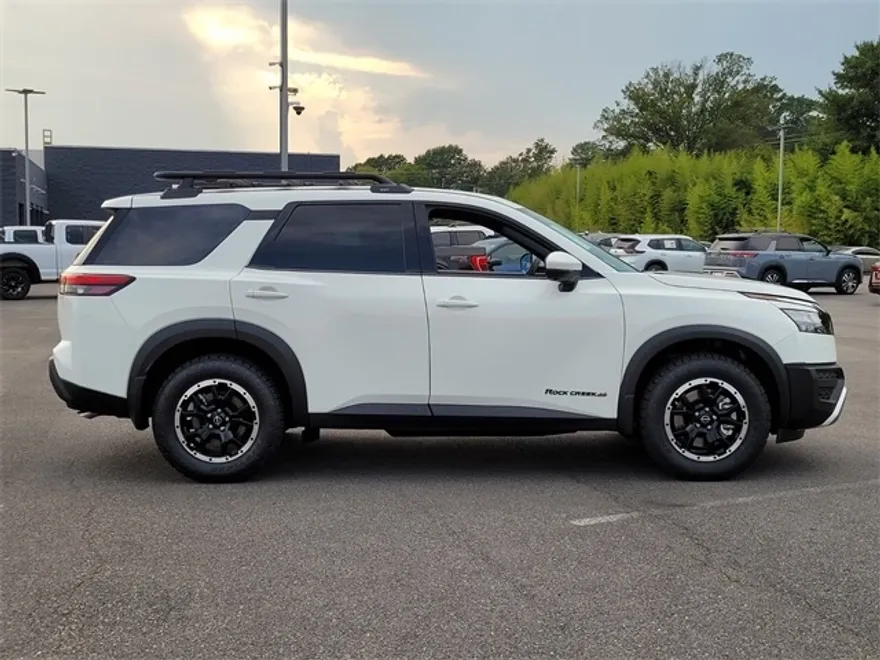 2025 Nissan Pathfinder Rock Creek photo 1