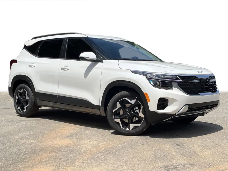 2026 Kia Seltos S photo 1