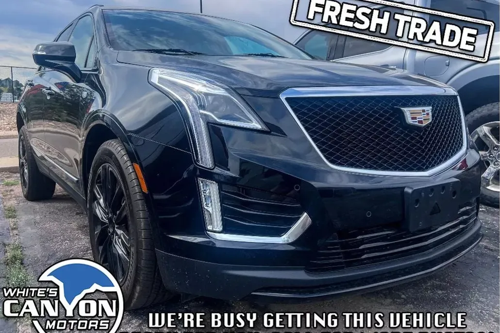 2021 Cadillac XT5 Sport photo 1
