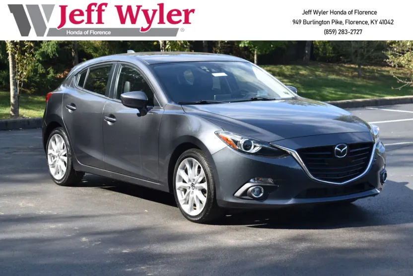 2015 Mazda Mazda3 s Grand Touring Hatchback photo 1