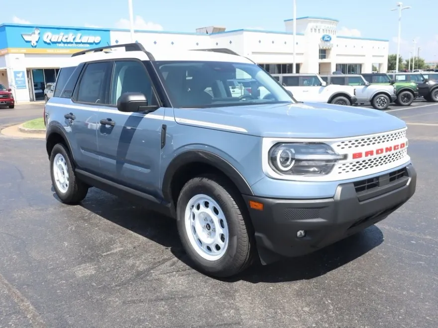 2025 Ford Bronco Sport Heritage photo 1