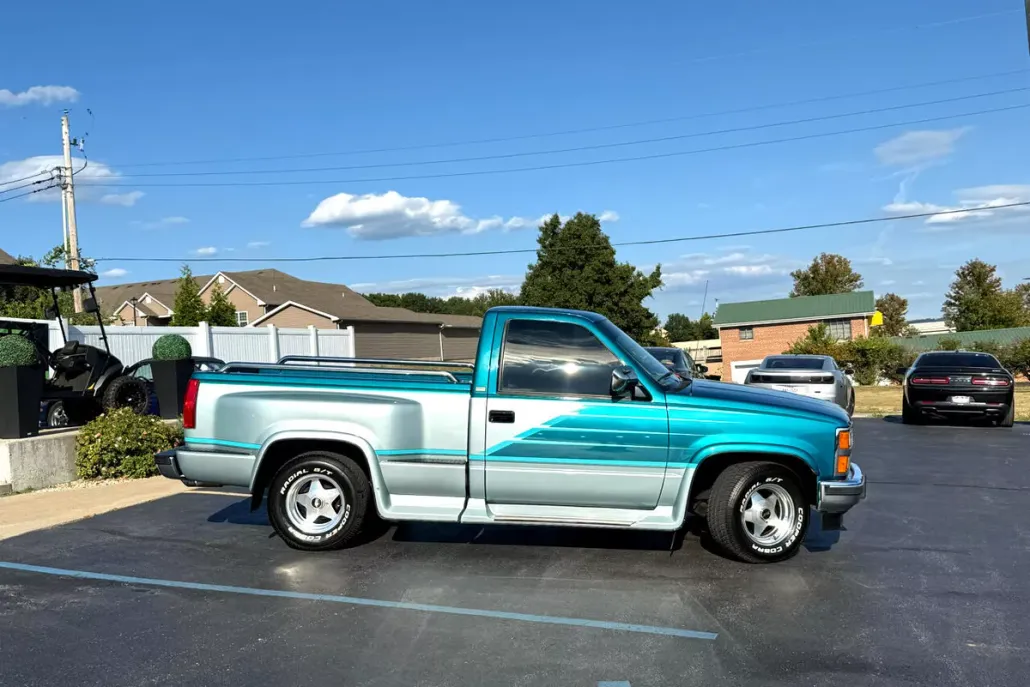 1992 Chevrolet Silverado photo 1