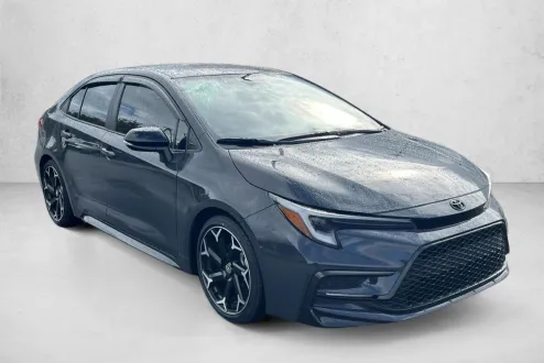 2025 Toyota Corolla SE photo 3