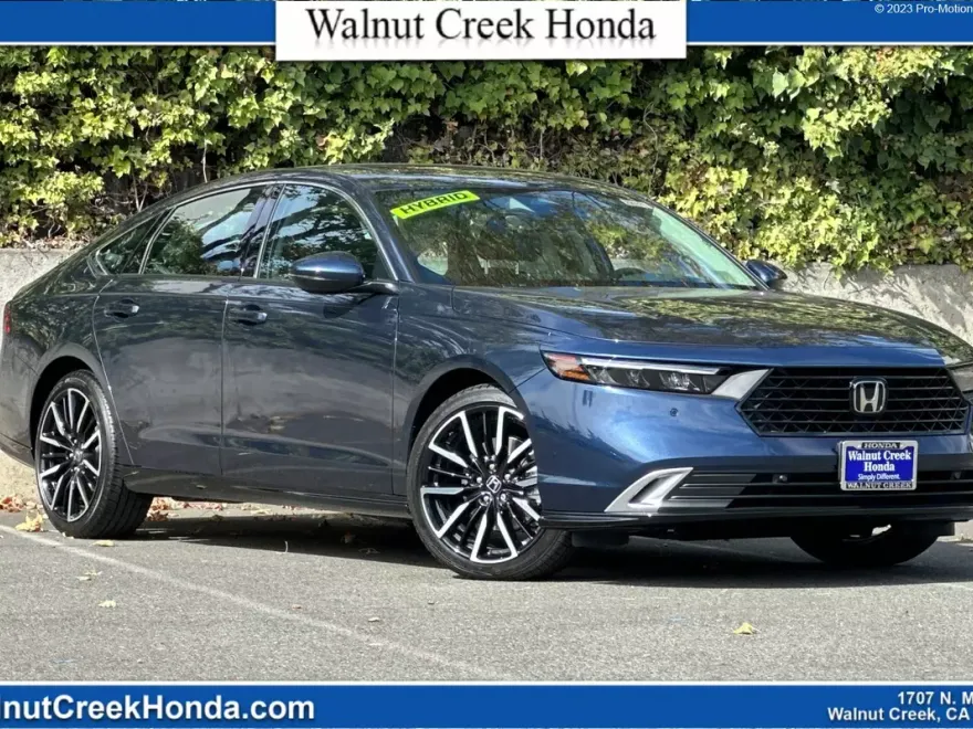 2025 Honda Accord Hybrid Touring photo 1