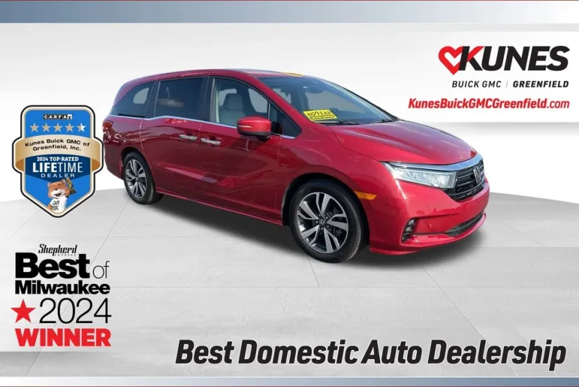 2023 Honda Odyssey Touring photo 1