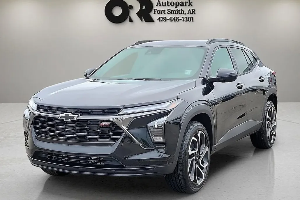 2025 Chevrolet Trax photo 1