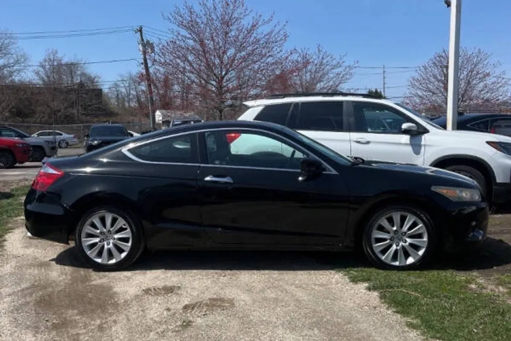 2010 Honda Accord EX-L V6 photo 1
