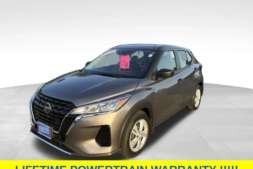 2021 Nissan Kicks S photo 1
