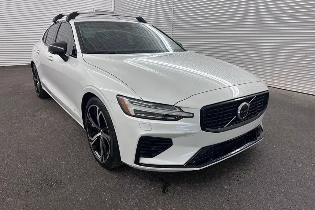 2023 Volvo S60 Recharge Plus photo 1
