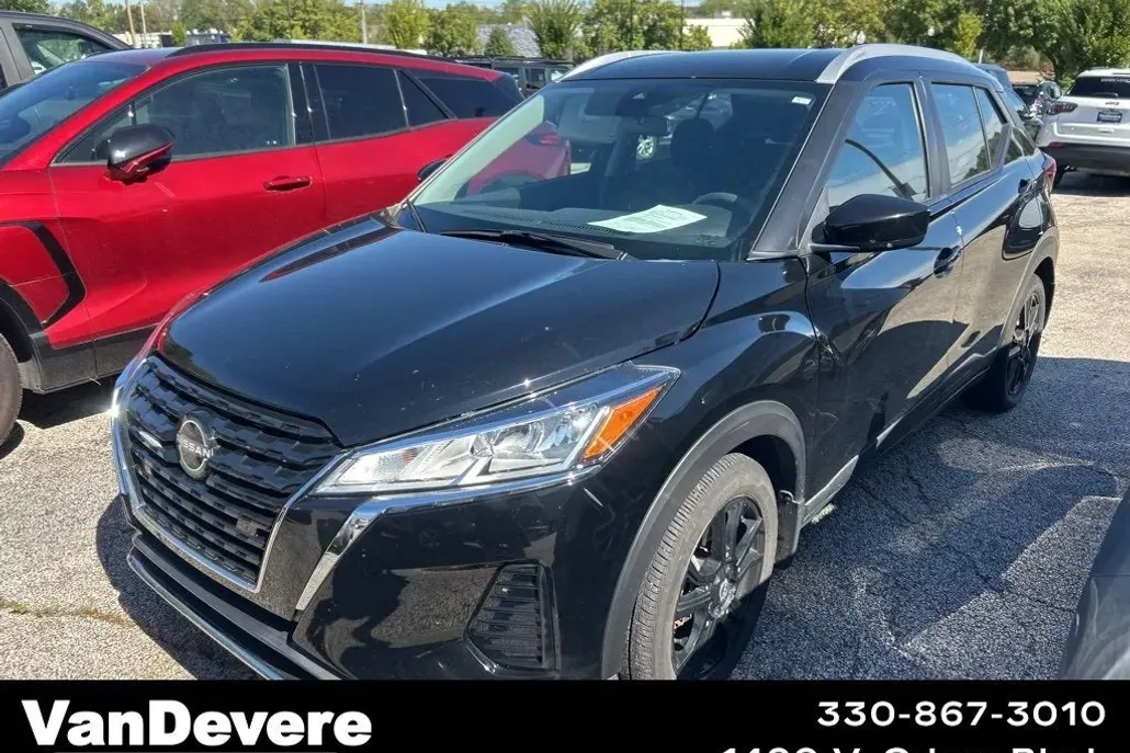 2023 Nissan Kicks SV photo 1