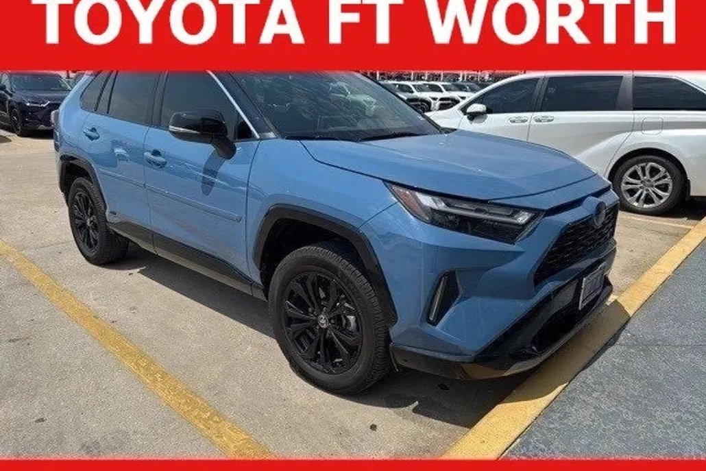 2022 Toyota RAV4 Hybrid XSE photo 1