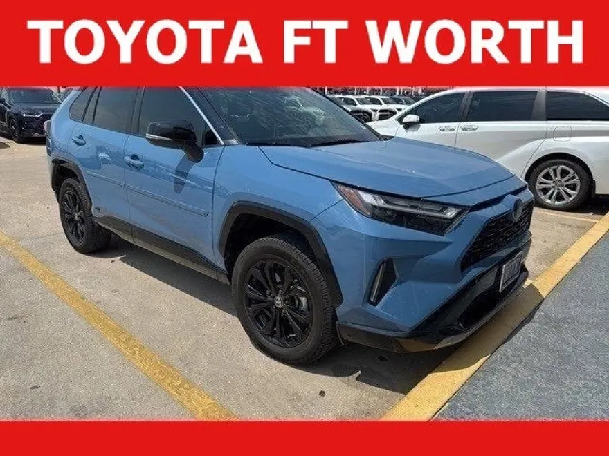 2022 Toyota RAV4 Hybrid XSE photo 1