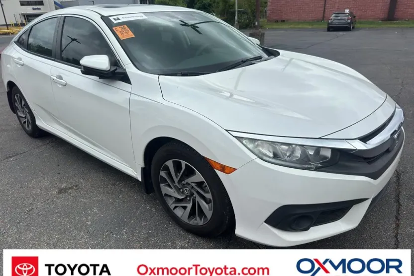 2018 Honda Civic EX photo 1