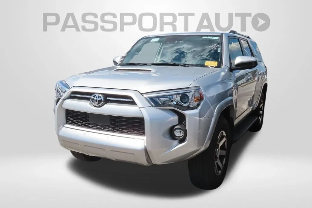 2024 Toyota 4Runner TRD Off-Road photo 1