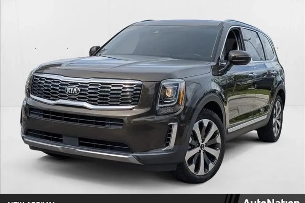 2021 Kia Telluride S photo 1