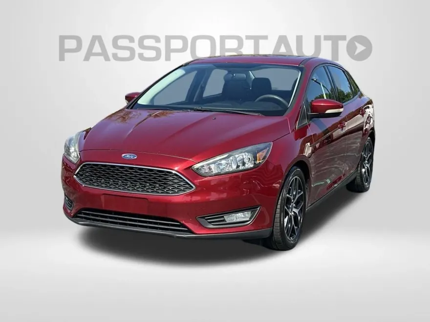 2017 Ford Focus SEL photo 1