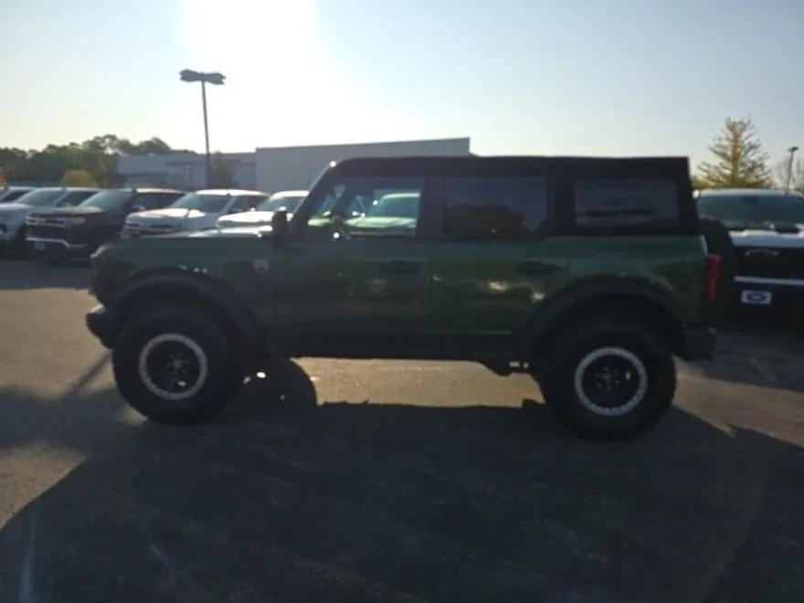 2022 Ford Bronco Big Bend photo 1