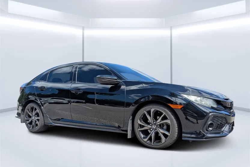 2018 Honda Civic Sport photo 1