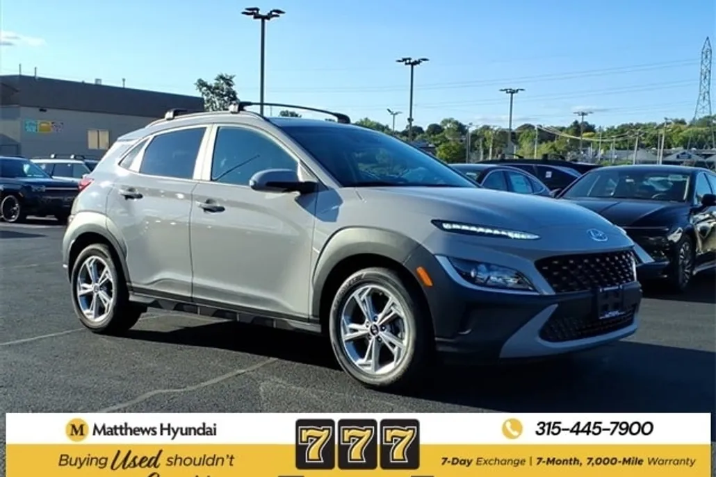 2023 Hyundai Kona SEL photo 1
