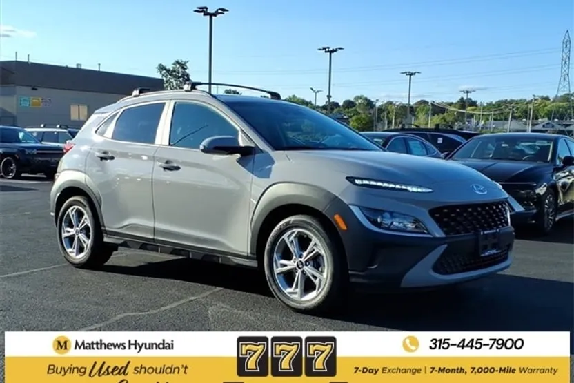 2023 Hyundai Kona SEL photo 1