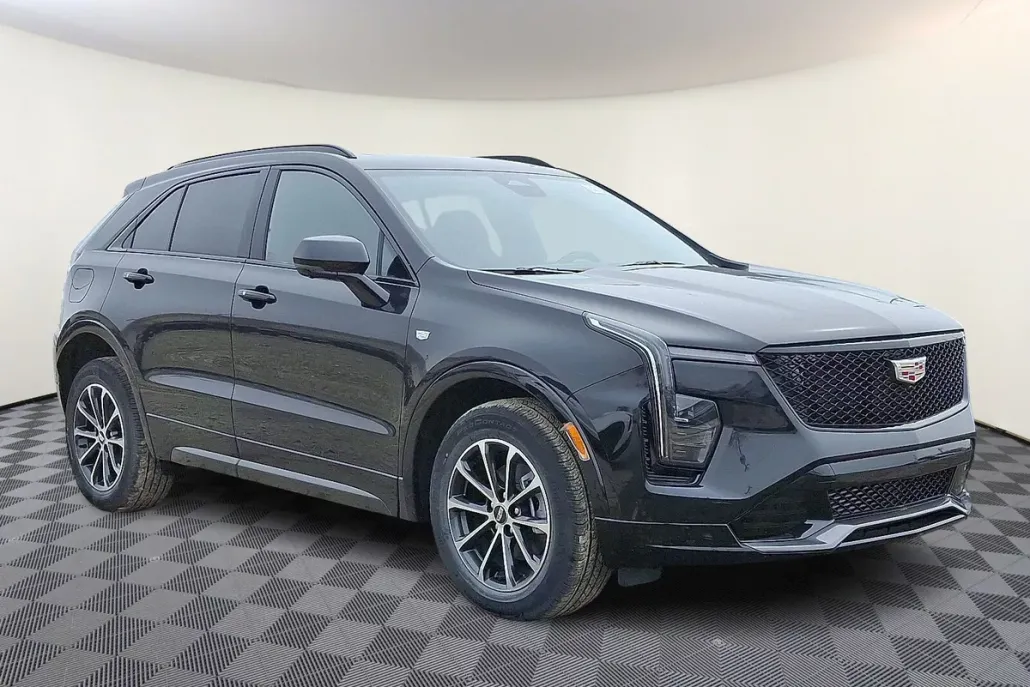2025 Cadillac XT4 Sport photo 1