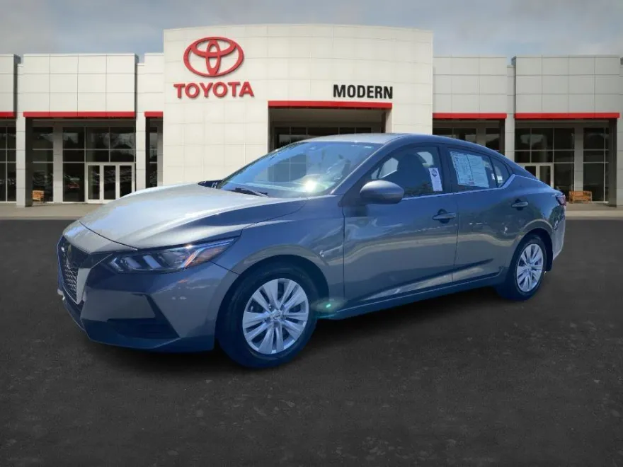 2022 Nissan Sentra S photo 1