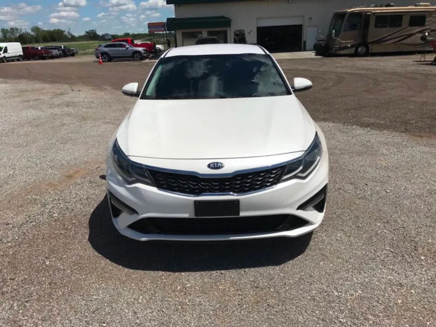 2020 Kia Optima LX SE photo 1