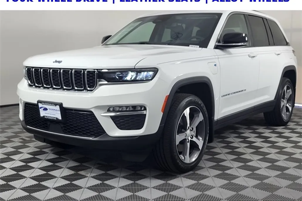 2022 Jeep Cherokee Limited 4xe photo 1