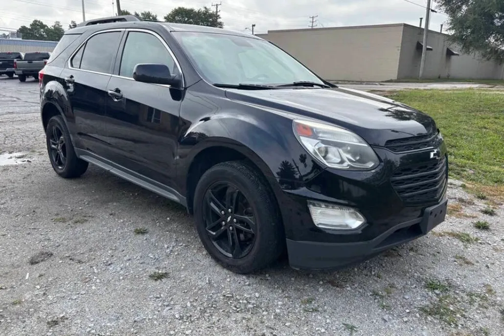 2019 Chevrolet Equinox LT photo 1