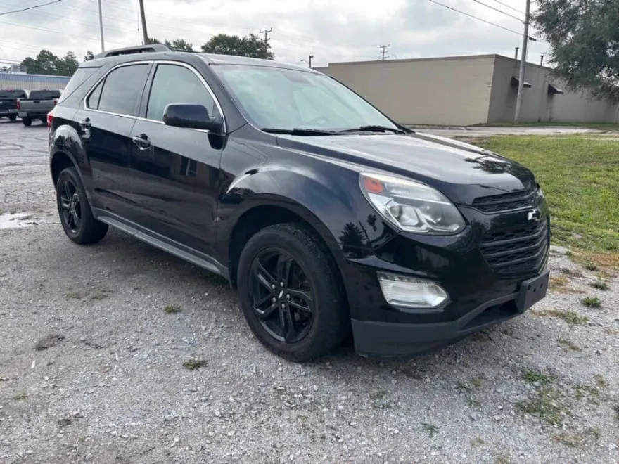 2019 Chevrolet Equinox LT photo 1
