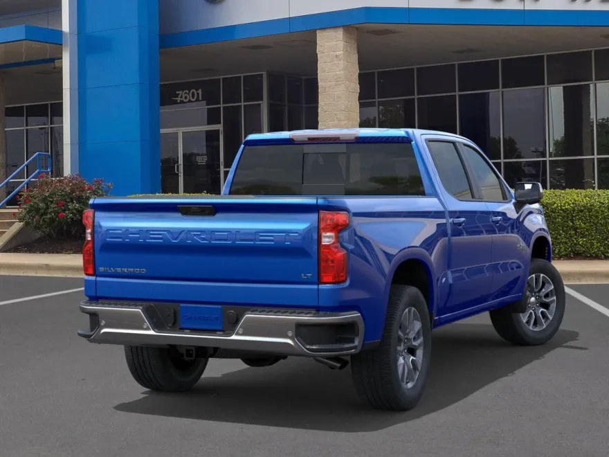 2026 Chevrolet Silverado 1500 LT photo 1