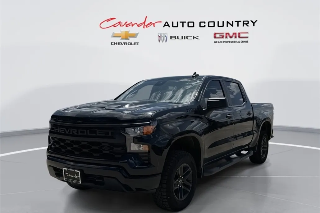 2025 Chevrolet Silverado 1500 Custom Trail Boss photo 1