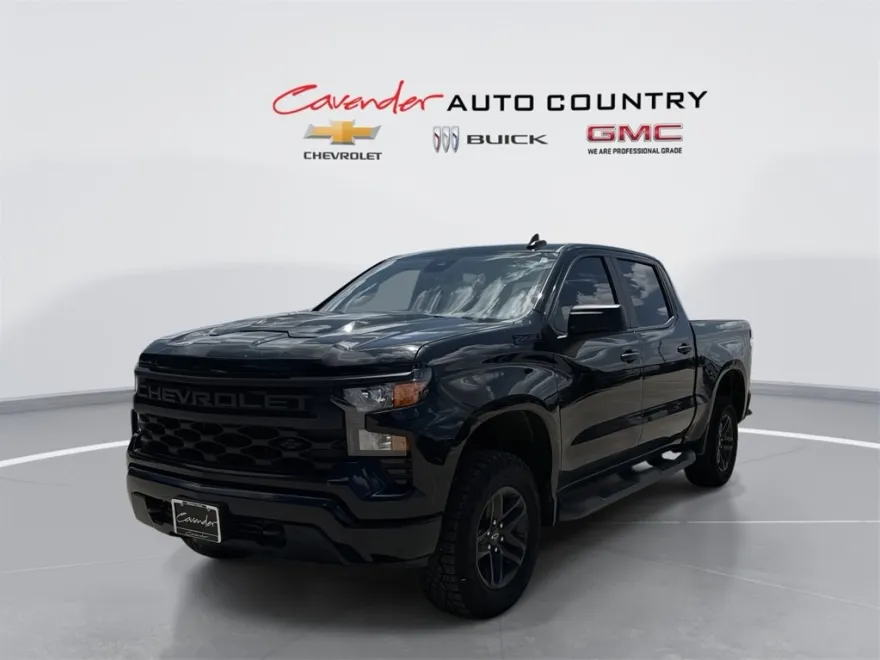 2025 Chevrolet Silverado 1500 Custom Trail Boss photo 1
