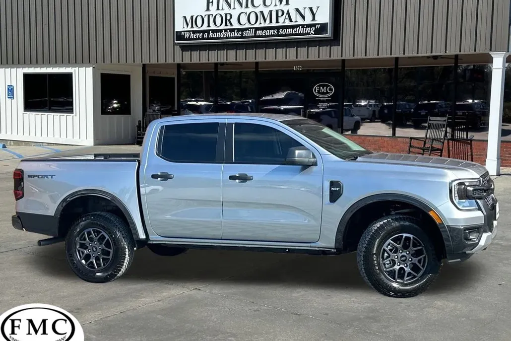 2024 Ford Ranger XLT photo 1