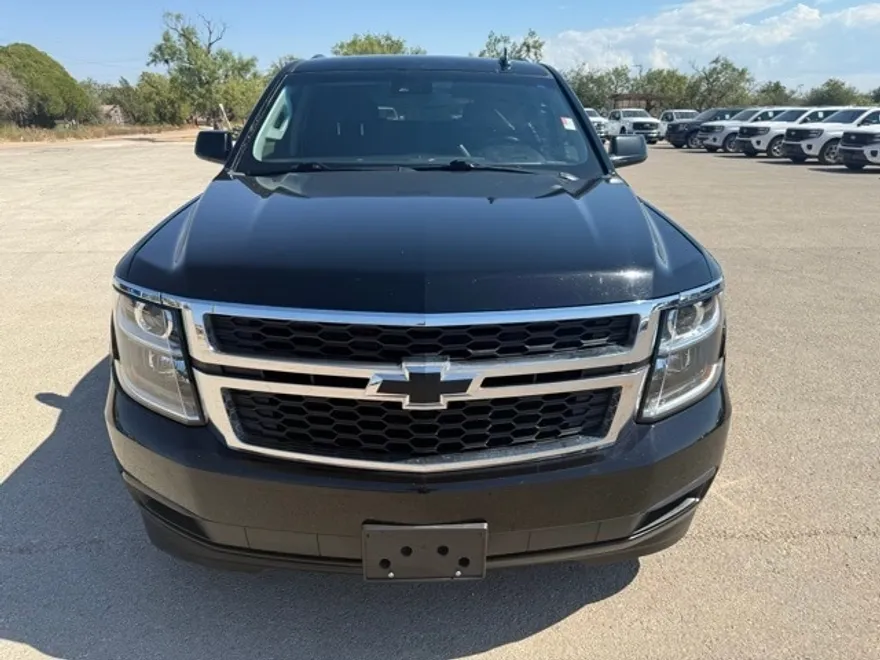 2017 Chevrolet Tahoe LS photo 1