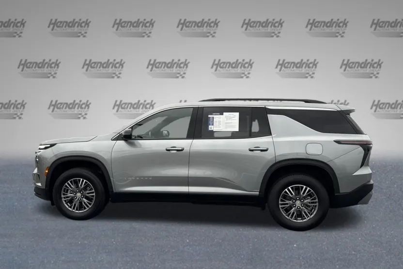 2025 Chevrolet Traverse photo 1