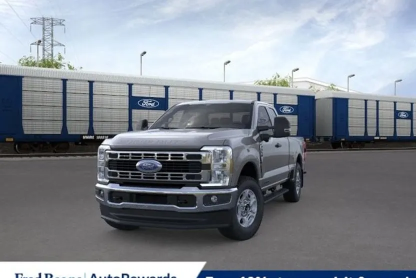 2026 Ford F-350 XLT photo 1