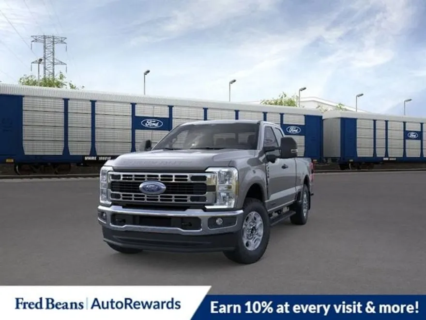 2026 Ford F-350 XLT photo 1