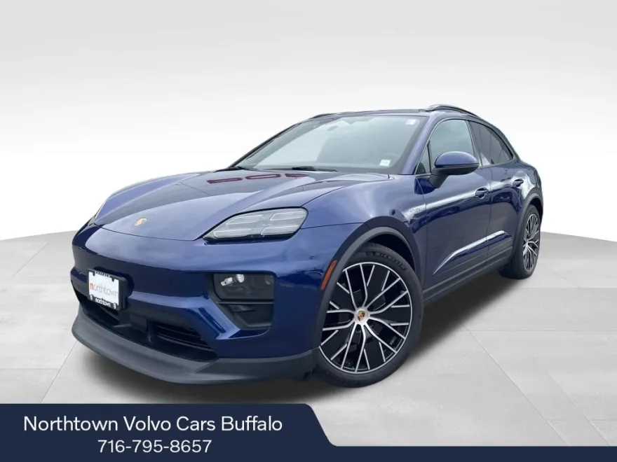 2025 Porsche Macan Electric 4 photo 1