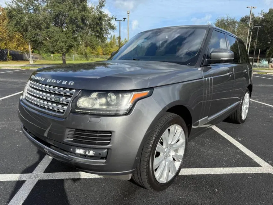 2015 Land Rover Range Rover SuperCharged HSE photo 1