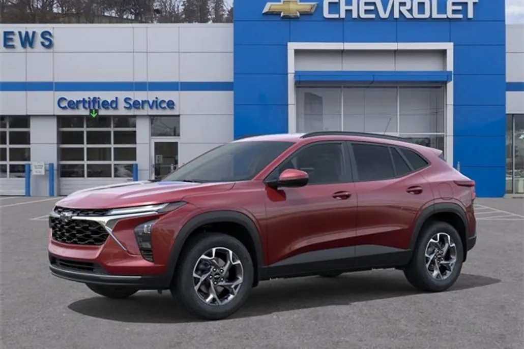 2025 Chevrolet Trax LT photo 1