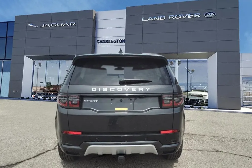 2025 Land Rover Discovery Sport S photo 1