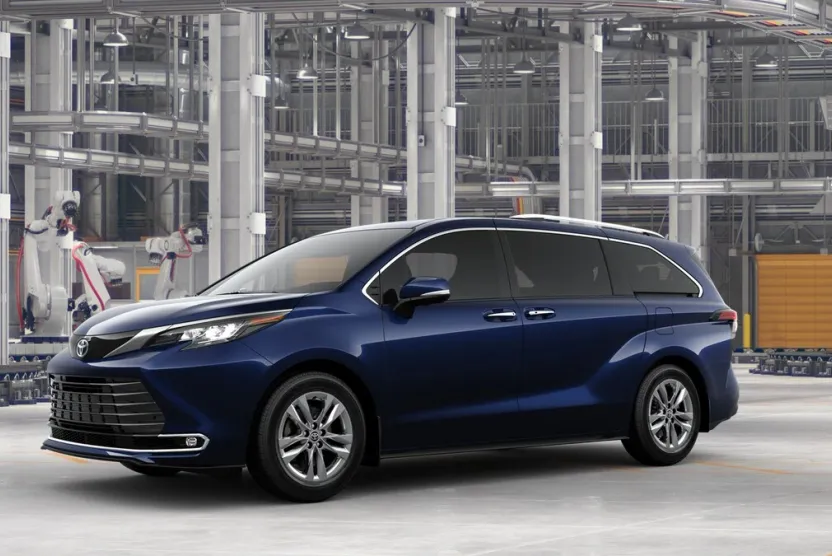 2025 Toyota Sienna Limited photo 1