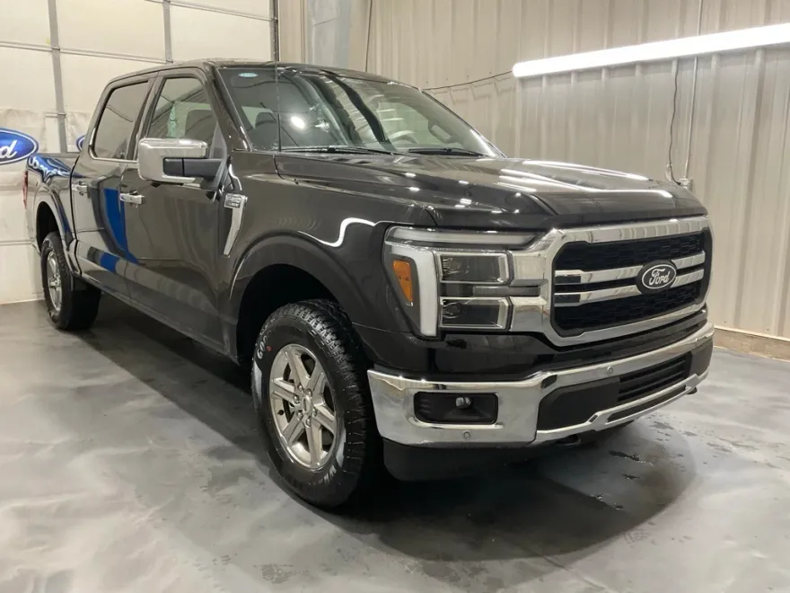 2025 Ford F-150 Lariat photo 1