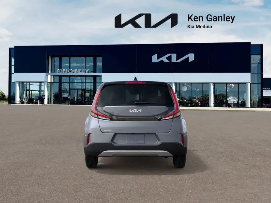 2025 Kia Soul LX S photo 1