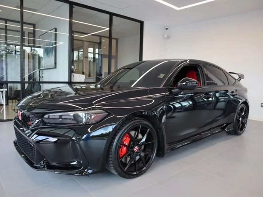 2025 Honda Civic Type R photo 1