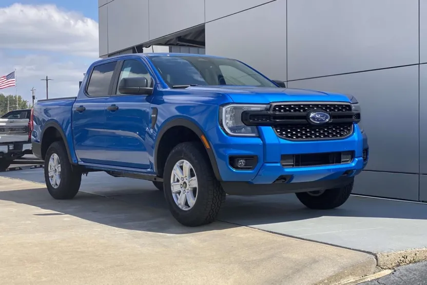 2025 Ford Ranger XL photo 1